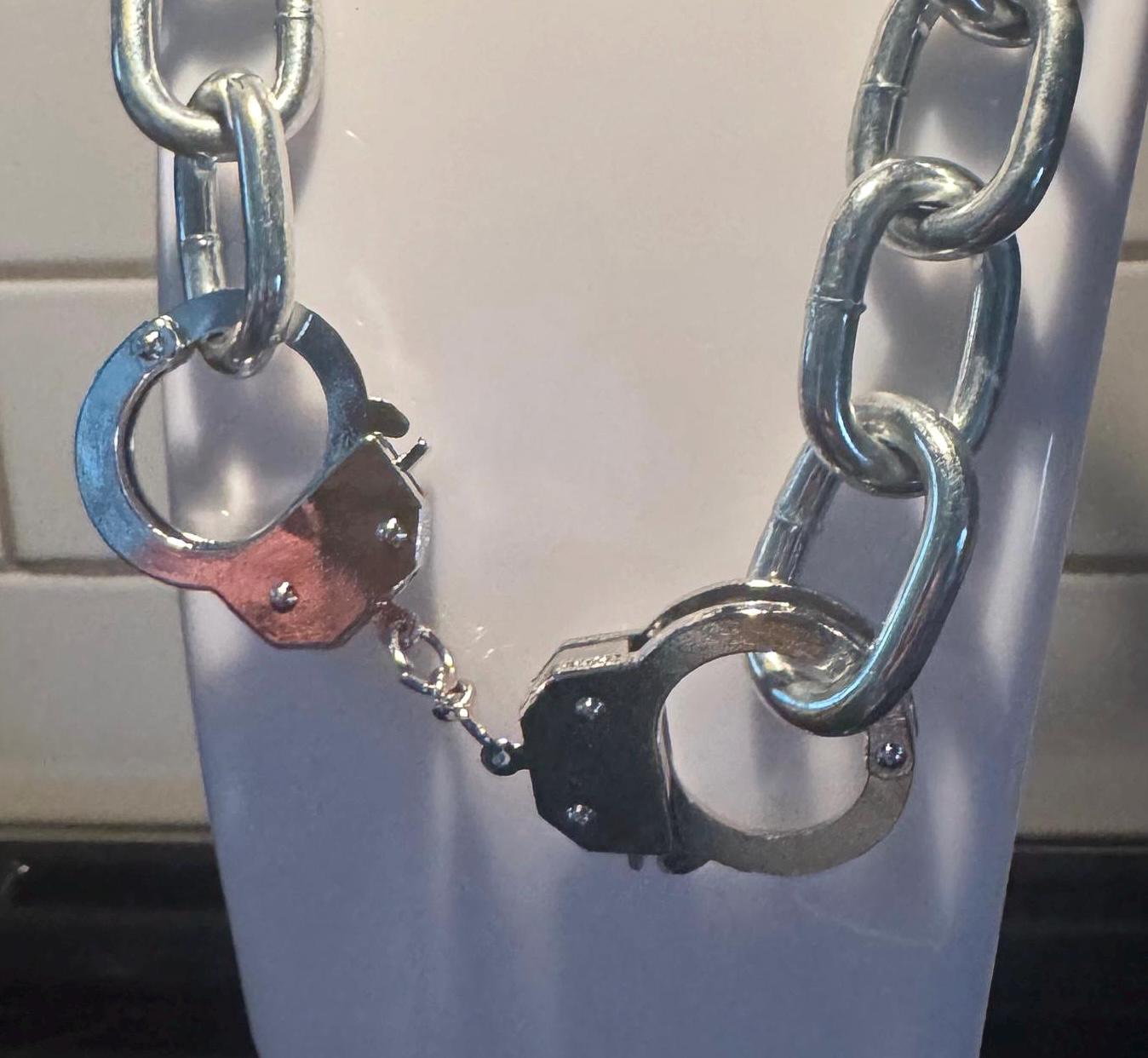 Handcuff Necklace  (SILVER)