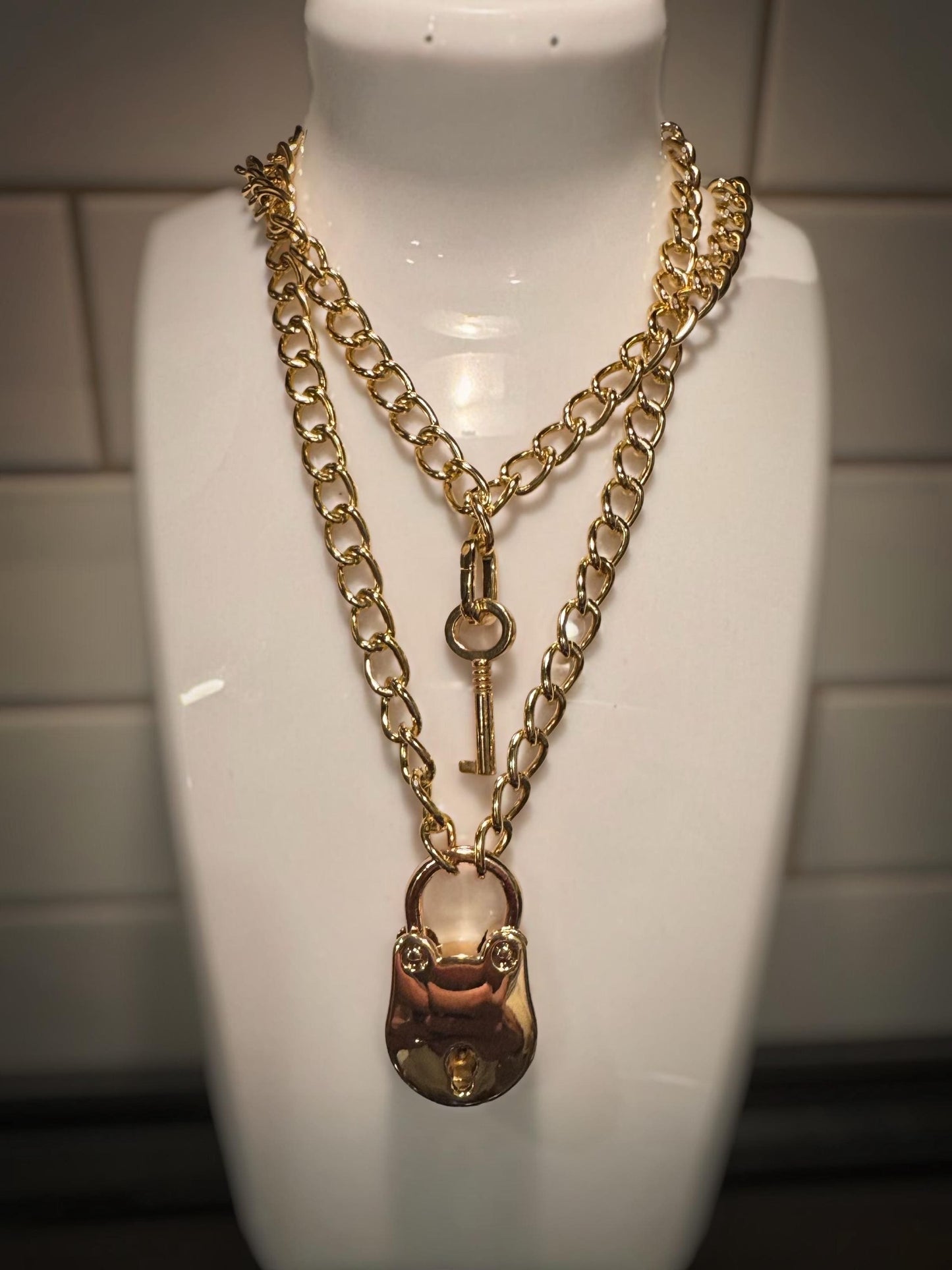 Bear Lock Chain & Key Necklace Set (GOLD)