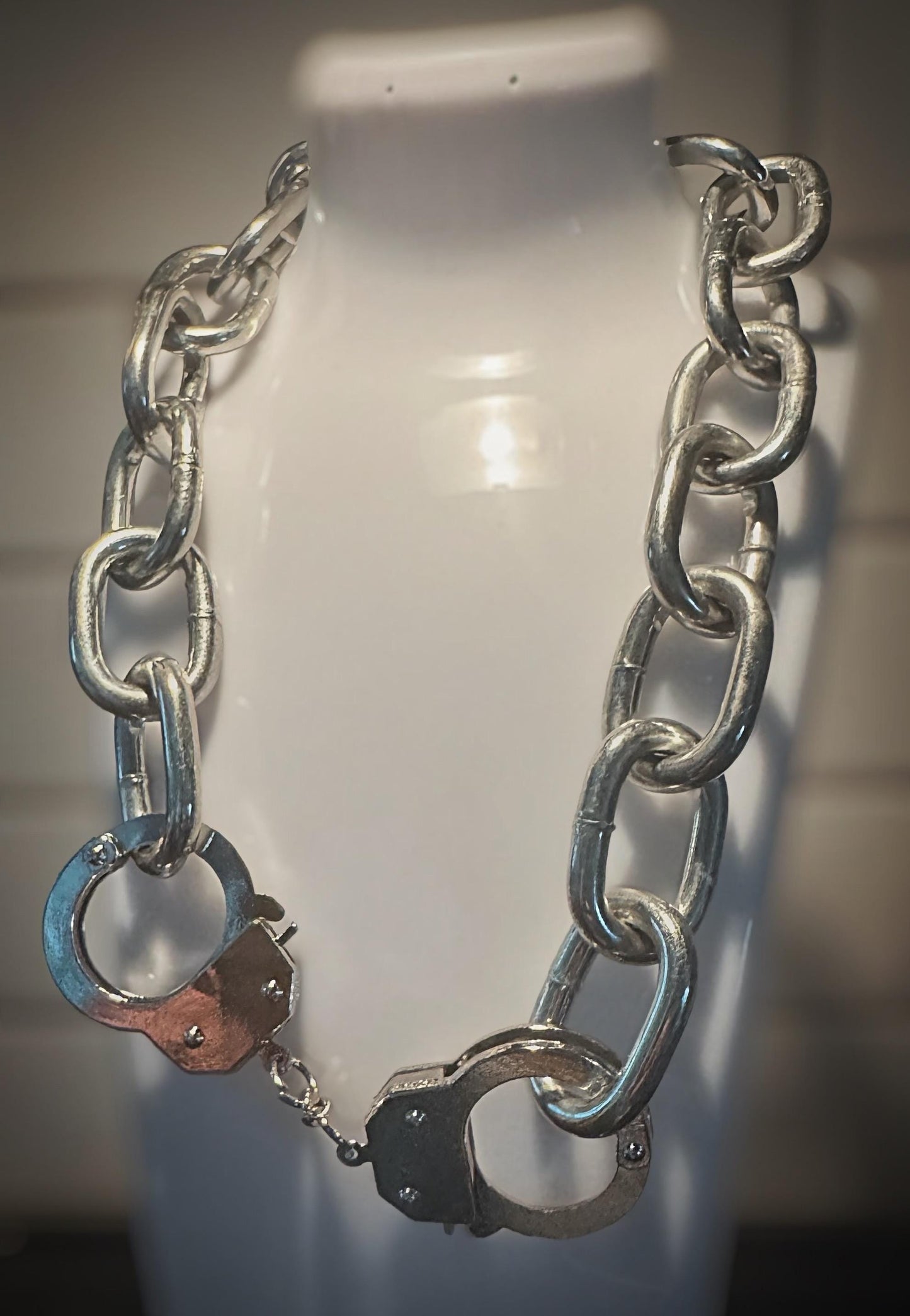 Handcuff Necklace  (SILVER)